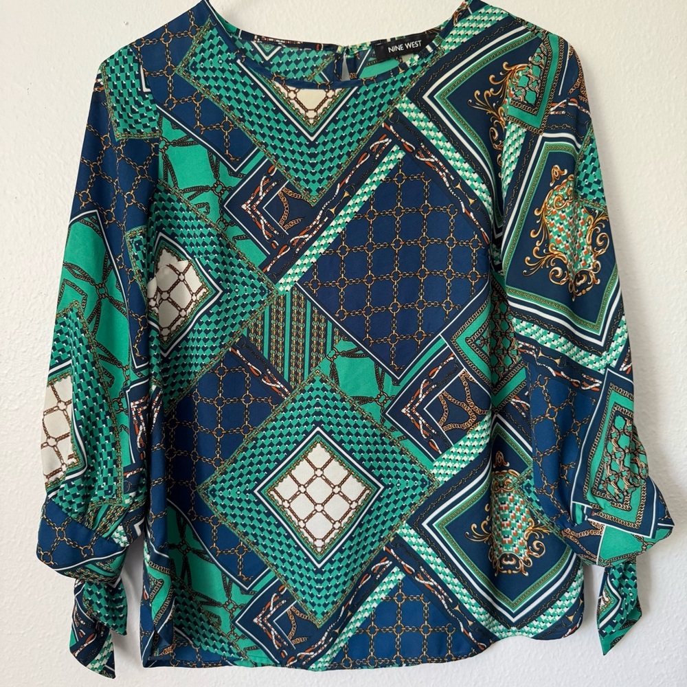 Nine West Green and Blue Geometric Women's Top size - small $18